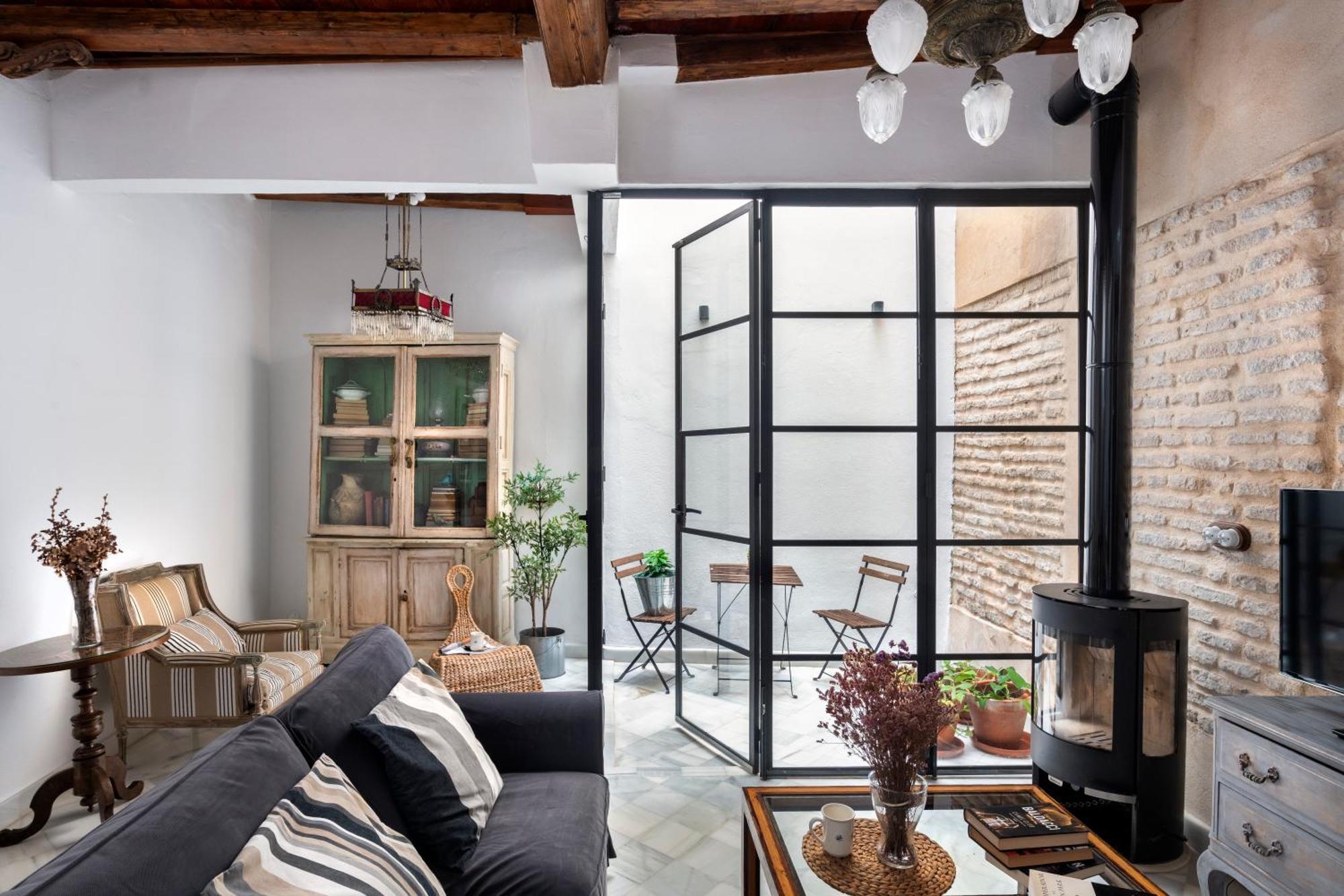 Magno Apartments Virgenes Luxury House Севиля Екстериор снимка